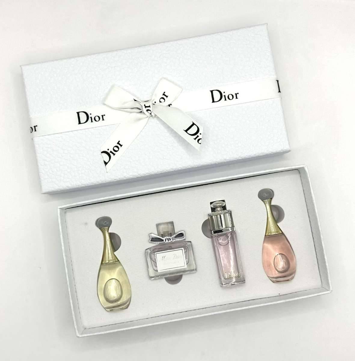 DIOR 4 IN 1 SET 4X5ML WITH DIOR RIBBON