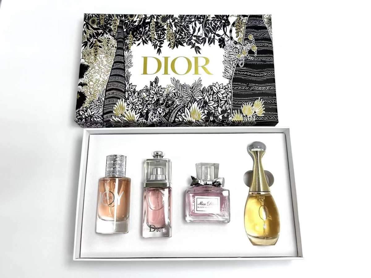 DIOR 4 IN 1 SET 4X30ML