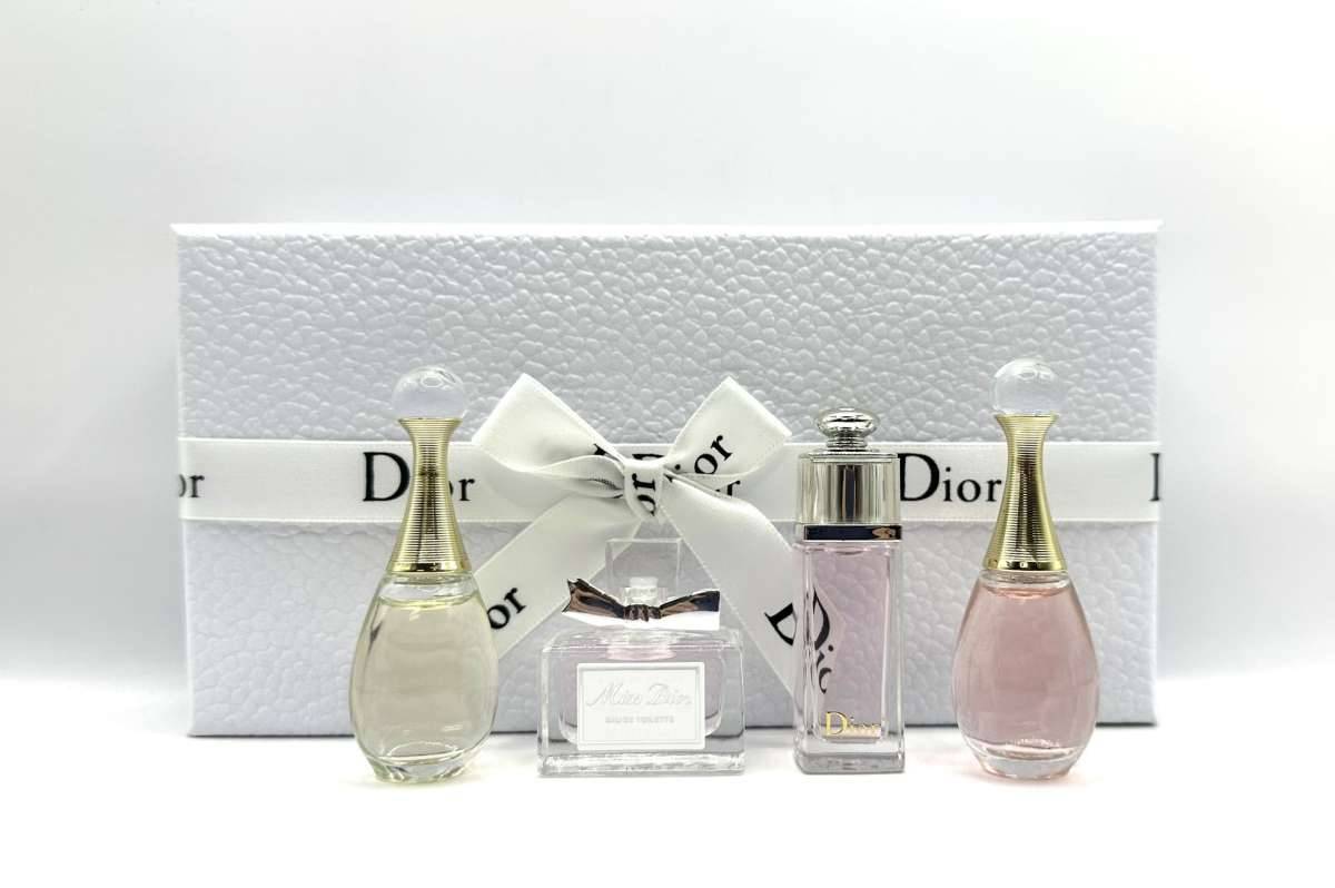 DIOR 4 IN 1 SET 4X5ML WITH DIOR RIBBON